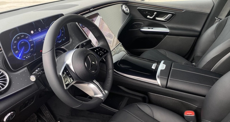 Mercedes-Benz EQE cena 375199 przebieg: 5, rok produkcji 2023 z Piaseczno małe 191
